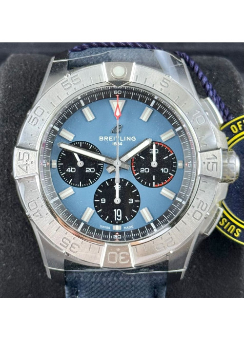 全新 ▶️ BREITLING 百年靈  Avenger  B01 Chronograph 44 ◀️  AB0147101C1X1 2025年錶 44mm