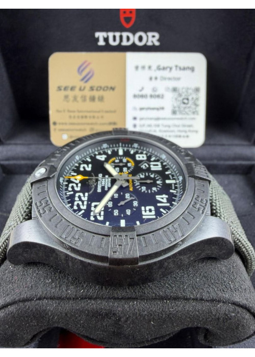 二手 ▶️ BREITLING 百年靈 Avenger Hurricane ◀️ XB1210E41B1W1 2020年錶  (50mm)  