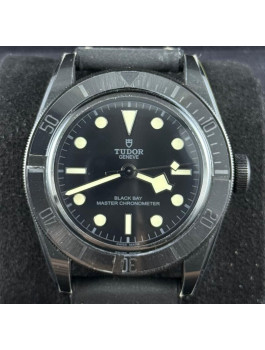 二手 ▶️  TUDOR  帝舵表  BLACK BAY CERAMIC ◀️    M79210CNU  2021年錶  (41mm) 